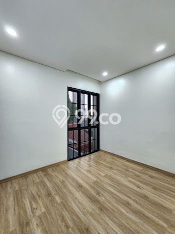 Siap Huni Hunian Elit 4 Kamar di Cilandak Dekat ke Mana Saja Siap Huni Hunian Elit 4 Kamar di Cilandak Dekat ke Mana Saja