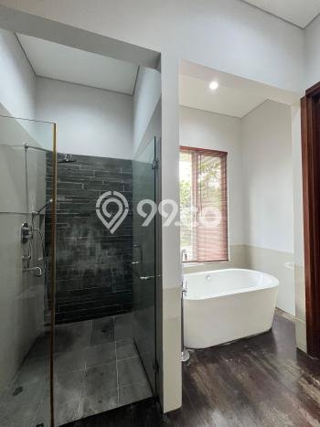 Rumah Luxury Modern Siap Huni di Kemang Jakarta Selatan Rumah Luxury Modern Siap Huni di Kemang Jakarta Selatan