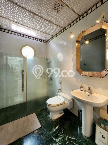 Dijual Rumah Luas Elegan Dengan View Cantik di Permata Hijau, Jakarta Selatan Dijual Rumah Luas Elegan Dengan View Cantik di Permata Hijau, Jakarta Selatan