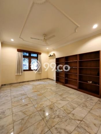 Jual Rumah Luas Elegan Dengan View Cantik di Kemang, Jakarta Selatan Jual Rumah Luas Elegan Dengan View Cantik di Kemang, Jakarta Selatan
