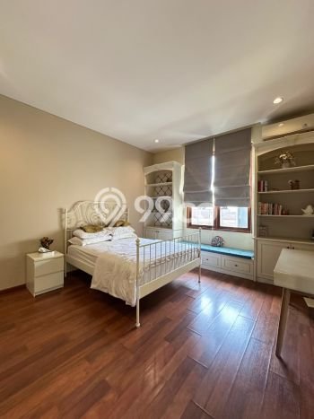 Siap Huni Rumah Mewah 5 Kamar di Cilandak Dekat ke Mana Saja Siap Huni Rumah Mewah 5 Kamar di Cilandak Dekat ke Mana Saja