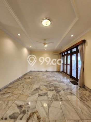 Jual Rumah Luas Elegan Dengan View Cantik di Kemang, Jakarta Selatan Jual Rumah Luas Elegan Dengan View Cantik di Kemang, Jakarta Selatan