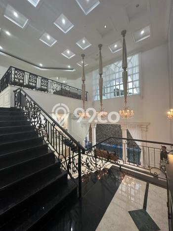 Rumah Elit LB 600m2 Siap Pakai Desain Elegan di Pondok Indah, Jakarta Selatan Rumah Elit LB 600m2 Siap Pakai Desain Elegan di Pondok Indah, Jakarta Selatan