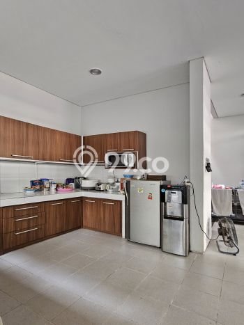 Dijual Rumah Luas Elegan Dengan View Cantik di Kemang, Jakarta Selatan Dijual Rumah Luas Elegan Dengan View Cantik di Kemang, Jakarta Selatan