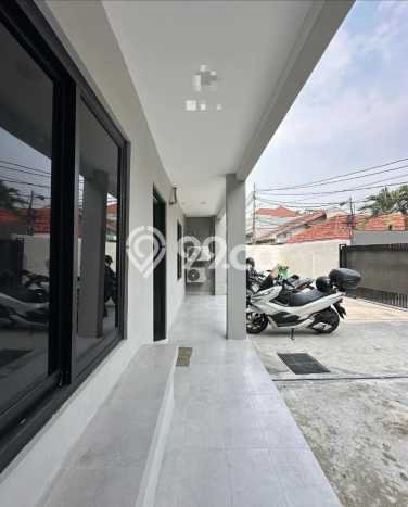 Cocok Untuk Investasi! Dijual Kost di Mampang 17 Kamar Cocok Untuk Investasi! Dijual Kost di Mampang 17 Kamar