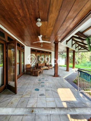 Jual Rumah Luas Elegan Dengan View Cantik di Kemang, Jakarta Selatan Jual Rumah Luas Elegan Dengan View Cantik di Kemang, Jakarta Selatan