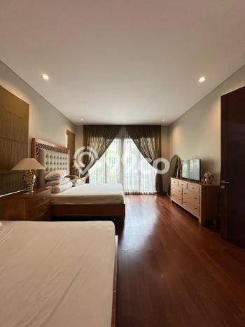 Siap Huni Rumah Mewah 5 Kamar di Cilandak Dekat ke Mana Saja Siap Huni Rumah Mewah 5 Kamar di Cilandak Dekat ke Mana Saja