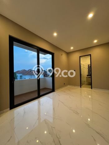 Rumah Elit Modern Tanpa Renovasi di Lebak Bulus Jakarta Selatan Rumah Elit Modern Tanpa Renovasi di Lebak Bulus Jakarta Selatan