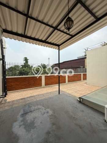 Dijual Rumah Premium dengan Fasilitas Sekitar Komplit di Jagakarsa, Jakarta Selatan Dijual Rumah Premium dengan Fasilitas Sekitar Komplit di Jagakarsa, Jakarta Selatan