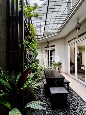Dijual Hunian Mewah dengan Fasilitas Sekitar Komplit di Kebayoran Lama, Jakarta Selatan Dijual Hunian Mewah dengan Fasilitas Sekitar Komplit di Kebayoran Lama, Jakarta Selatan
