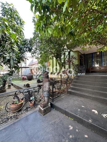 Rumah Elit LB 1000m2 Siap Huni Desain Elegan di Kemang, Jakarta Selatan Rumah Elit LB 1000m2 Siap Huni Desain Elegan di Kemang, Jakarta Selatan