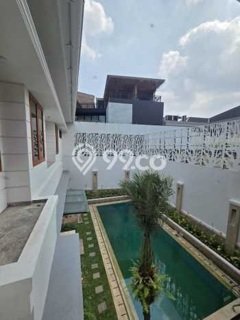 Rumah Elit Modern Tanpa Renovasi di Pondok Indah Jakarta Selatan Rumah Elit Modern Tanpa Renovasi di Pondok Indah Jakarta Selatan