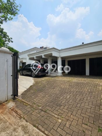 Rumah Luxury Modern Tanpa Renovasi di Cipete Jakarta Selatan Rumah Luxury Modern Tanpa Renovasi di Cipete Jakarta Selatan