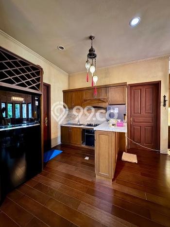 Ready to Use! Premium House LT 750m2 Desain Modern di Kemang Ready to Use! Premium House LT 750m2 Desain Modern di Kemang