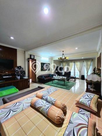 For Sale! Premium House LT 810m2 Desain Modern di Pondok Indah For Sale! Premium House LT 810m2 Desain Modern di Pondok Indah