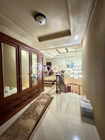 Ready to Use! Premium House LT 750m2 Desain Modern di Kemang Ready to Use! Premium House LT 750m2 Desain Modern di Kemang
