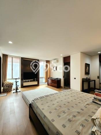 Jual Rumah Luas Megah Dengan View Cantik di Kemang, Jakarta Selatan Jual Rumah Luas Megah Dengan View Cantik di Kemang, Jakarta Selatan