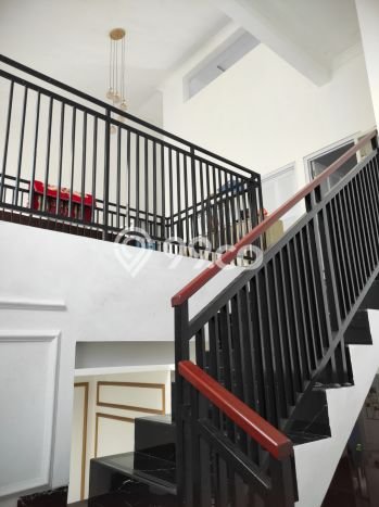 Rumah Mewah LB 350m2 Siap Pakai Desain Elegan di Bintaro, Tangerang Selatan Rumah Mewah LB 350m2 Siap Pakai Desain Elegan di Bintaro, Tangerang Selatan