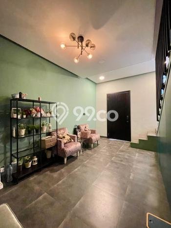 Hunian Mewah LB 270m2 Siap Huni Desain Elegan di Lebak Bulus, Jakarta Selatan Hunian Mewah LB 270m2 Siap Huni Desain Elegan di Lebak Bulus, Jakarta Selatan