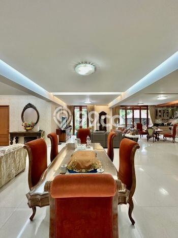 Hunian Mewah Dijual LT 1014m2 di Cilandak, Jakarta Selatan Hunian Mewah Dijual LT 1014m2 di Cilandak, Jakarta Selatan