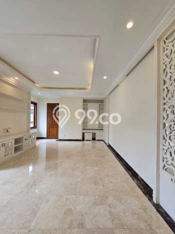 Rumah Elit Modern Tanpa Renovasi di Pondok Indah Jakarta Selatan Rumah Elit Modern Tanpa Renovasi di Pondok Indah Jakarta Selatan