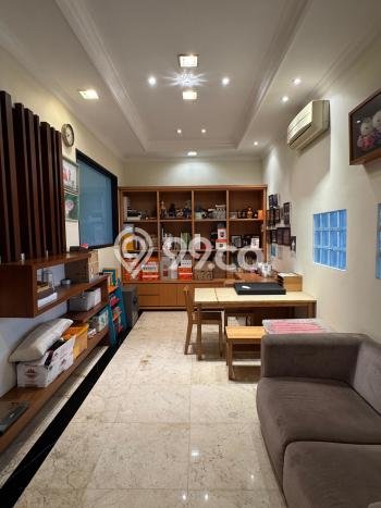 For Sale! Luxury House LT 268m2 Desain Elegan di Cipete For Sale! Luxury House LT 268m2 Desain Elegan di Cipete
