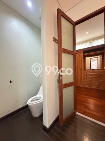 Siap Huni Rumah Mewah 5 Kamar di Cilandak Dekat ke Mana Saja Siap Huni Rumah Mewah 5 Kamar di Cilandak Dekat ke Mana Saja