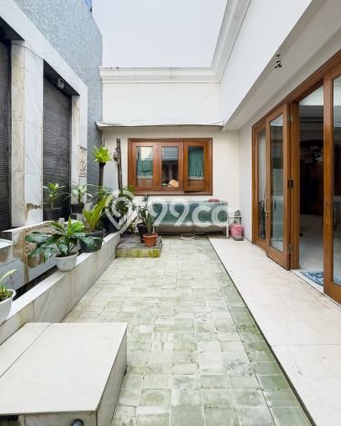 Dijual Hunian Mewah dengan Fasilitas Sekitar Lengkap di Menteng, Jakarta Pusat Dijual Hunian Mewah dengan Fasilitas Sekitar Lengkap di Menteng, Jakarta Pusat