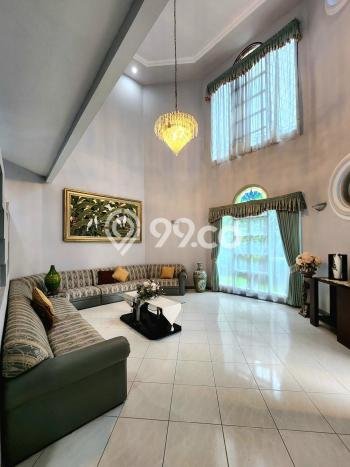 Dijual Hunian Mewah dengan Fasilitas Sekitar Komplit di Kebayoran Lama, Jakarta Selatan Dijual Hunian Mewah dengan Fasilitas Sekitar Komplit di Kebayoran Lama, Jakarta Selatan