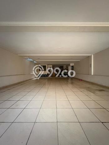 Ready to Use! Luxury House LT 604m2 Desain Elegan di Mega Kuningan Ready to Use! Luxury House LT 604m2 Desain Elegan di Mega Kuningan