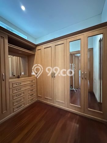 Siap Huni Rumah Mewah 5 Kamar di Cilandak Dekat ke Mana Saja Siap Huni Rumah Mewah 5 Kamar di Cilandak Dekat ke Mana Saja