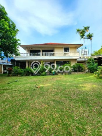 Siap Huni Rumah Mewah 5 Kamar di Kebayoran Baru Dekat ke Mana Saja Siap Huni Rumah Mewah 5 Kamar di Kebayoran Baru Dekat ke Mana Saja