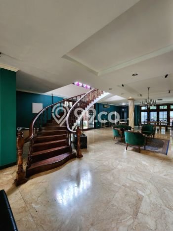 Jual Rumah Luas Megah Dengan View Eksklusif di Pondok Indah, Jakarta Selatan Jual Rumah Luas Megah Dengan View Eksklusif di Pondok Indah, Jakarta Selatan