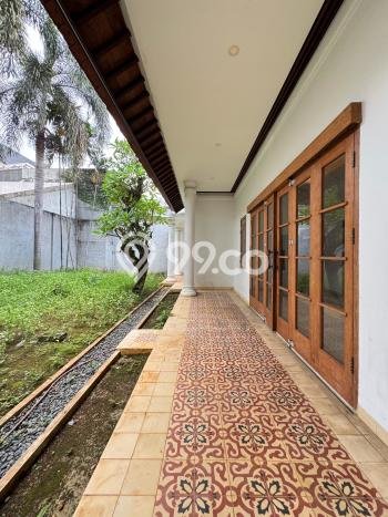 Siap Huni Rumah Mewah 6 Kamar di Kebayoran Baru Dekat ke Mana Saja Siap Huni Rumah Mewah 6 Kamar di Kebayoran Baru Dekat ke Mana Saja