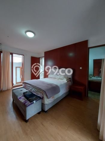 Jual Rumah Mewah Elegan Dengan View Cantik di Bintaro, Tangerang Selatan Jual Rumah Mewah Elegan Dengan View Cantik di Bintaro, Tangerang Selatan