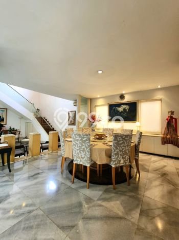 Dijual Rumah Luas Elegan Dengan View Cantik di Permata Hijau, Jakarta Selatan Dijual Rumah Luas Elegan Dengan View Cantik di Permata Hijau, Jakarta Selatan