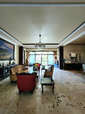 Siap Huni Rumah Mewah 5 Kamar di Kebayoran Baru Dekat ke Mana Saja Siap Huni Rumah Mewah 5 Kamar di Kebayoran Baru Dekat ke Mana Saja