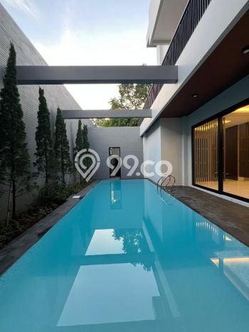 Rumah Elit Modern Tanpa Renovasi di Lebak Bulus Jakarta Selatan Rumah Elit Modern Tanpa Renovasi di Lebak Bulus Jakarta Selatan