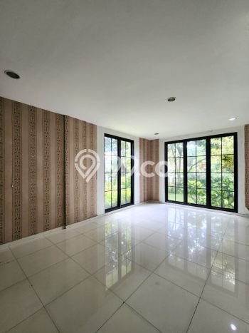 Rumah Luxury Modern Siap Huni di Pondok Indah Jakarta Selatan Rumah Luxury Modern Siap Huni di Pondok Indah Jakarta Selatan