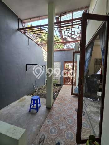 Rumah Strategis Modern Lb 201m2 di Sidoarjo, Sidoarjo Rumah Strategis Modern Lb 201m2 di Sidoarjo, Sidoarjo