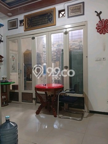 For Sale Rumah 3 Kamar Lokasi Strategis Bagus dan Strategis di Wiyung For Sale Rumah 3 Kamar Lokasi Strategis Bagus dan Strategis di Wiyung