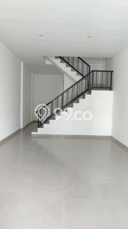FOR RENT! Ruko di Surabaya Kota Cocok untuk Bisnis 189m2 FOR RENT! Ruko di Surabaya Kota Cocok untuk Bisnis 189m2