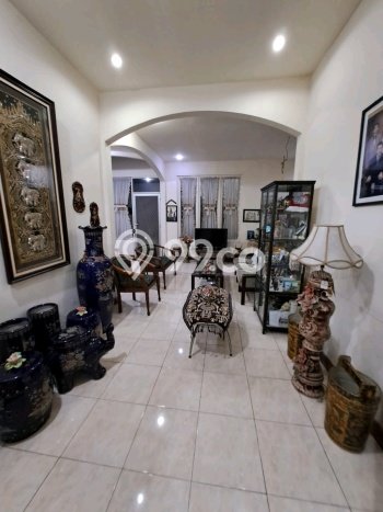 Rumah Modern Cantik 8 KT Bisa Langsung Pindah di Sidoarjo Rumah Modern Cantik 8 KT Bisa Langsung Pindah di Sidoarjo