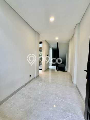For Sale! Luxury House LT 180m2 Desain Modern di Citraland For Sale! Luxury House LT 180m2 Desain Modern di Citraland