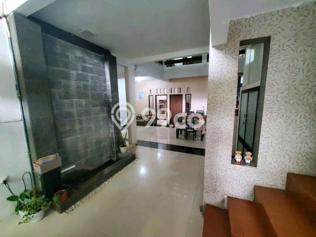 Hunian Cantik Minimalis Lb 261m2 di Wiyung, Surabaya Hunian Cantik Minimalis Lb 261m2 di Wiyung, Surabaya