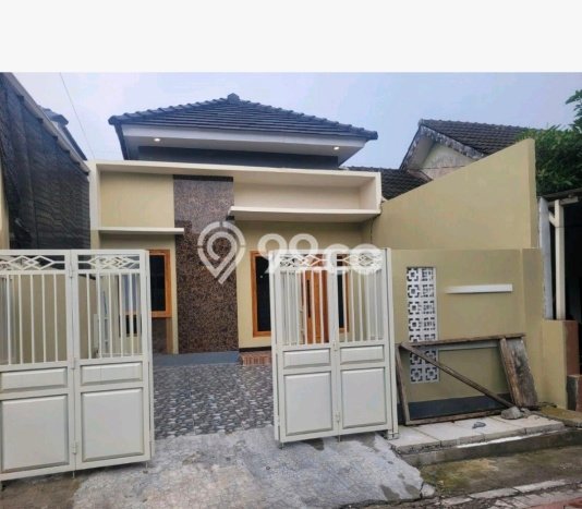 Dijual Rumah Strategis Bagus Punya 3 KT di Wiyung Surabaya SHM Dijual Rumah Strategis Bagus Punya 3 KT di Wiyung Surabaya SHM