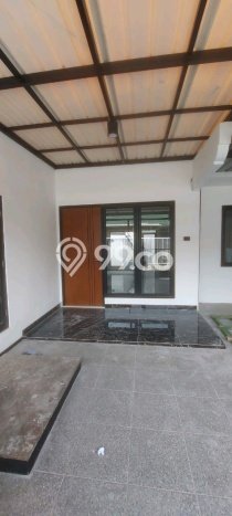 Hunian Cantik Minimalis Lb 120m2 di Rungkut, Surabaya Hunian Cantik Minimalis Lb 120m2 di Rungkut, Surabaya