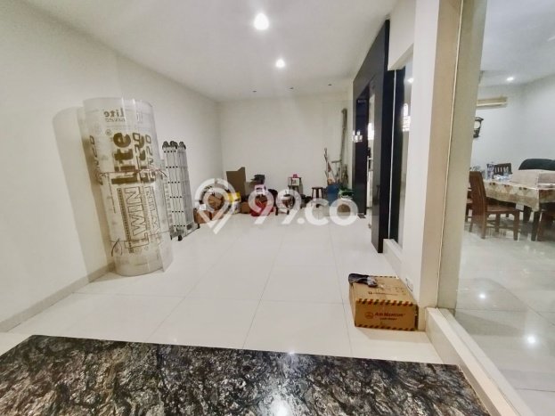 Dijual Rumah Mewah Elegan Dengan View Eksklusif di Darmo Permai, Surabaya Dijual Rumah Mewah Elegan Dengan View Eksklusif di Darmo Permai, Surabaya