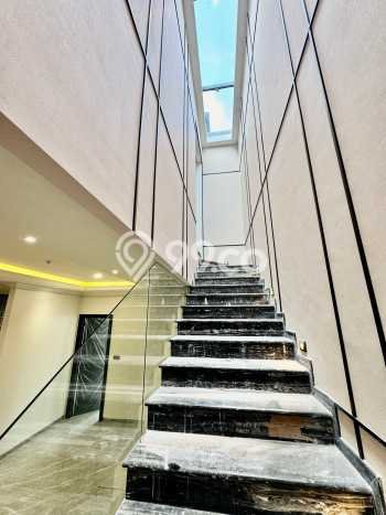 Jual Rumah Mewah Megah Dengan View Eksklusif di Citraland, Surabaya Jual Rumah Mewah Megah Dengan View Eksklusif di Citraland, Surabaya