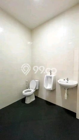 Ruko untuk disewa di Gubeng punya LT 130m2 & LB 300m2 harga sewa kompetitif Ruko untuk disewa di Gubeng punya LT 130m2 & LB 300m2 harga sewa kompetitif